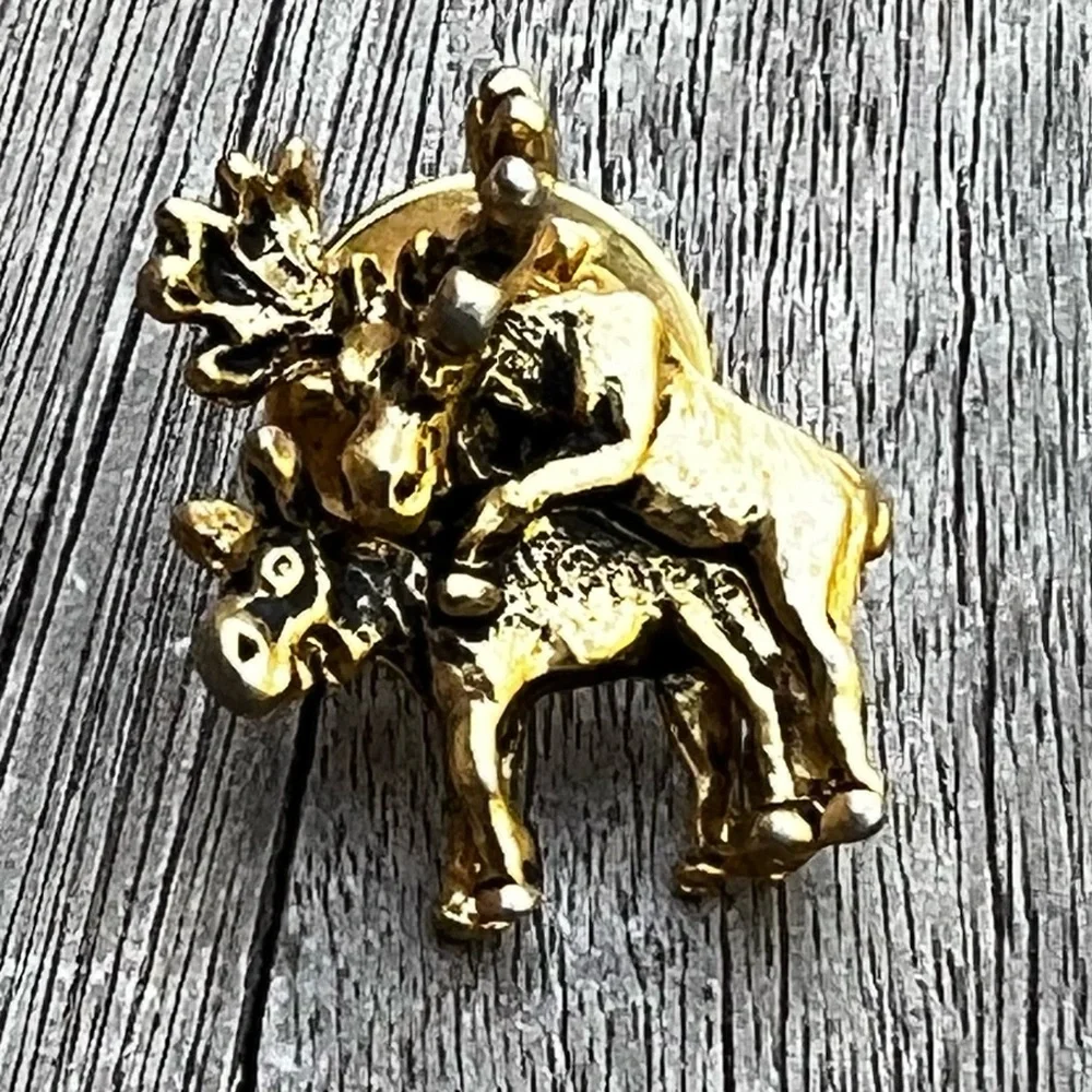 Vintage Ballou Reg'd Tiny Moose Pin Mating Moose Naughty Moose RARE Humping